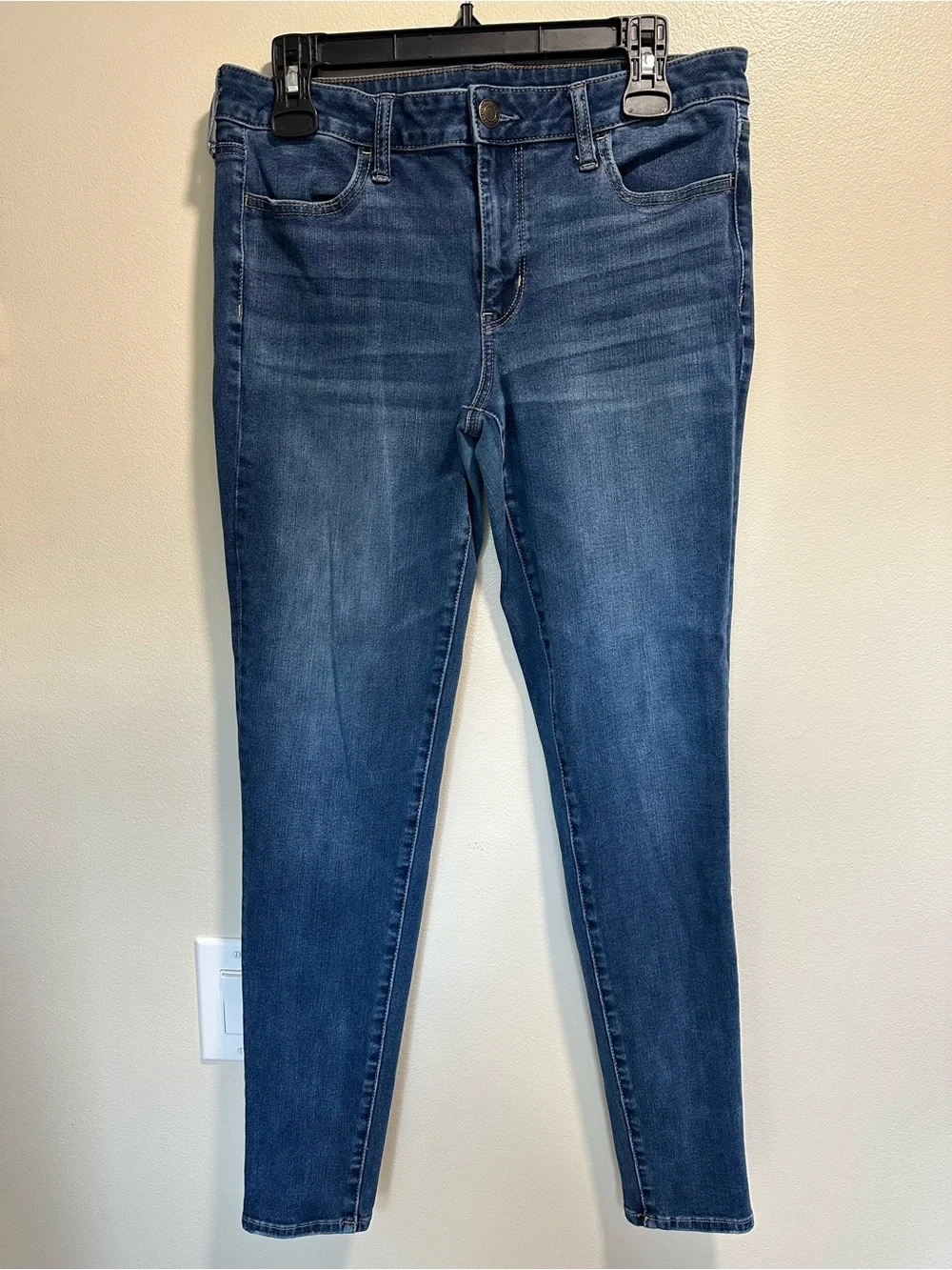 Women’s American Eagle Outfitters Medium Wash Stretch Jeggings